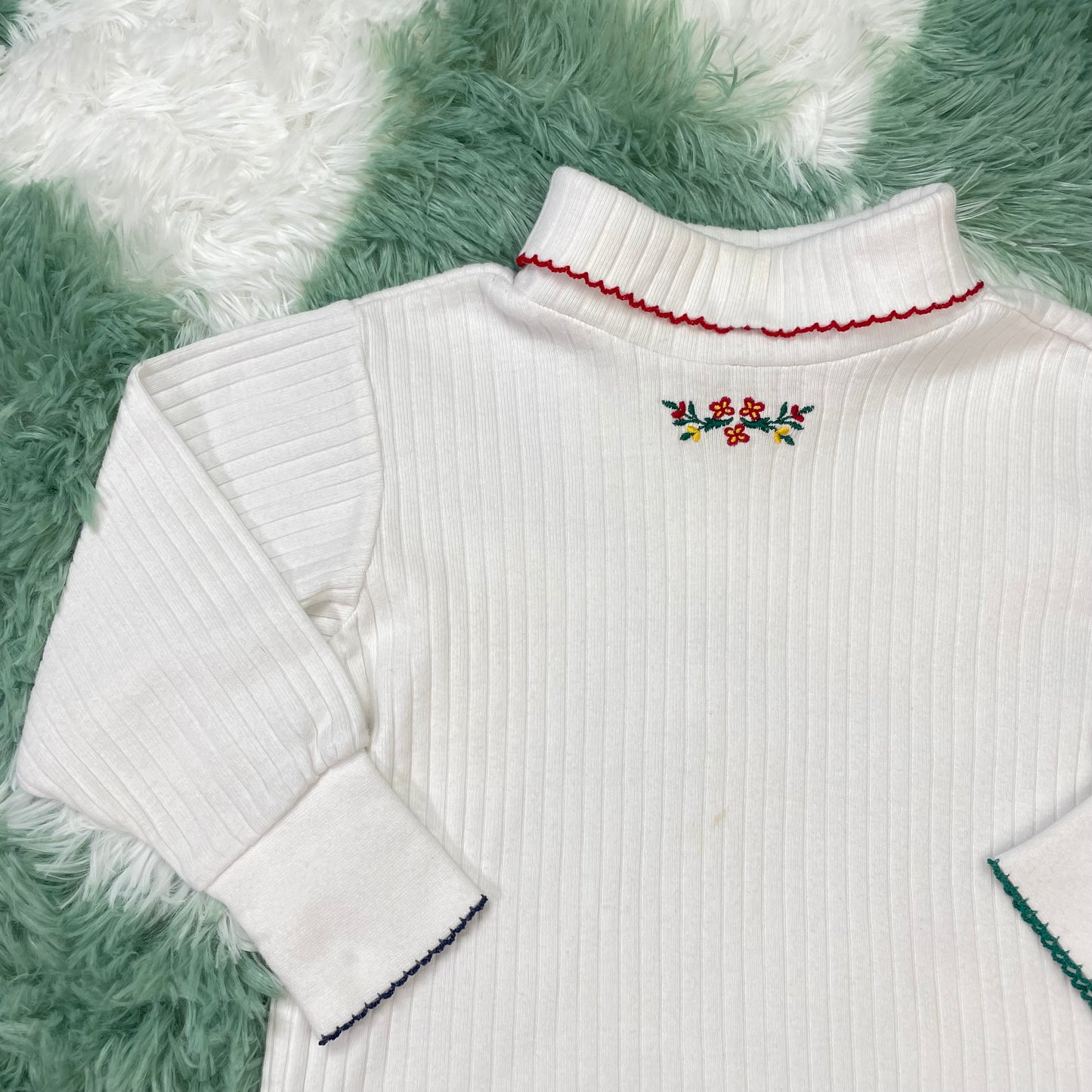 Vintage Gymboree White Floral Ribbed Turtleneck Shirt - Small