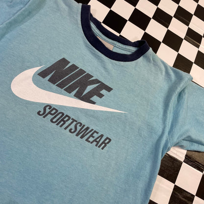 Y2K Nike Sportswear T-Shirt - Youth Medium