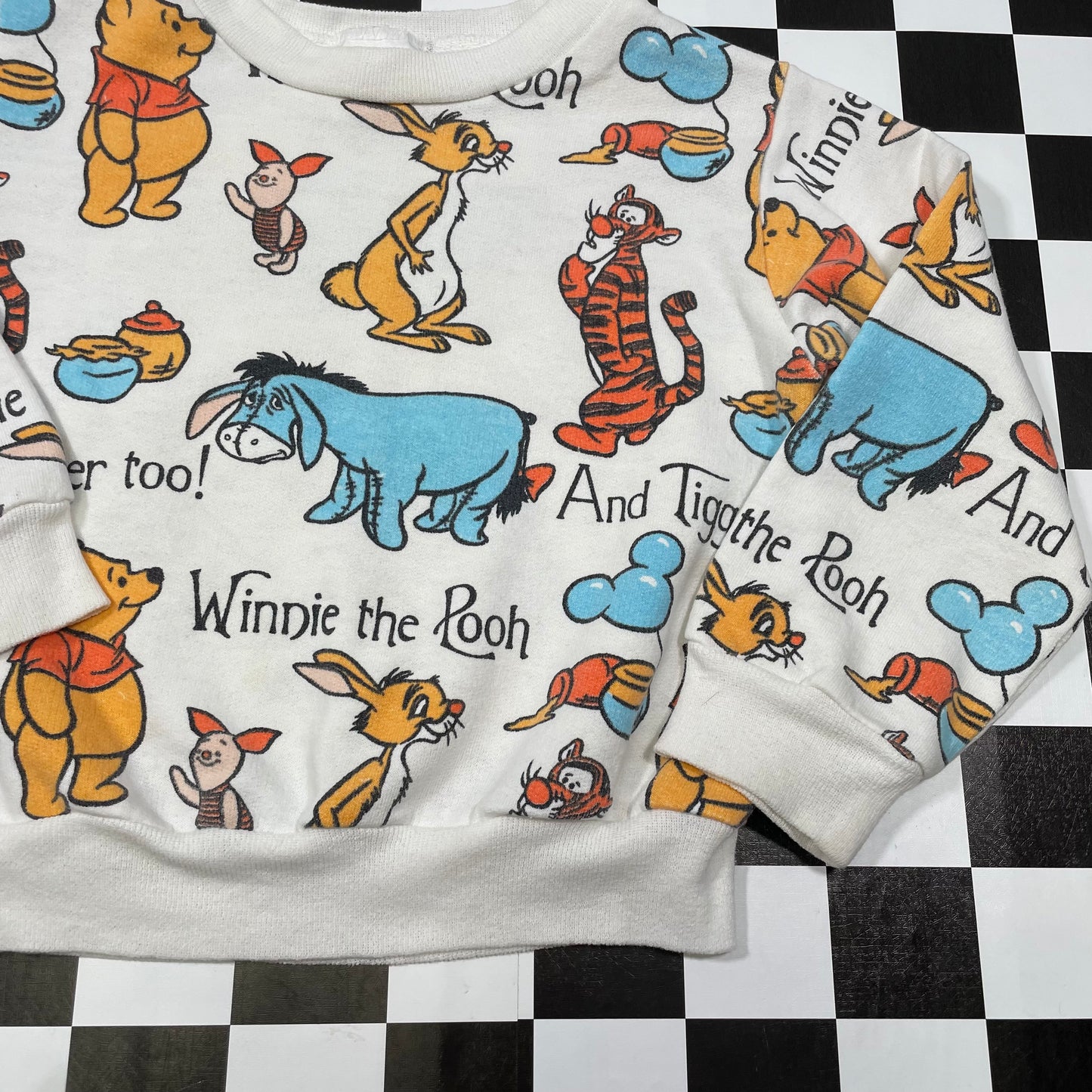 Vintage 1990's Disney Wear Winnie the Pooh AOP Sweatshirt - 2T