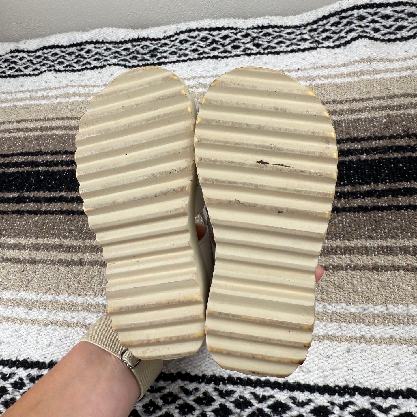 Y2K Gymboree Sandals White - Size 7C
