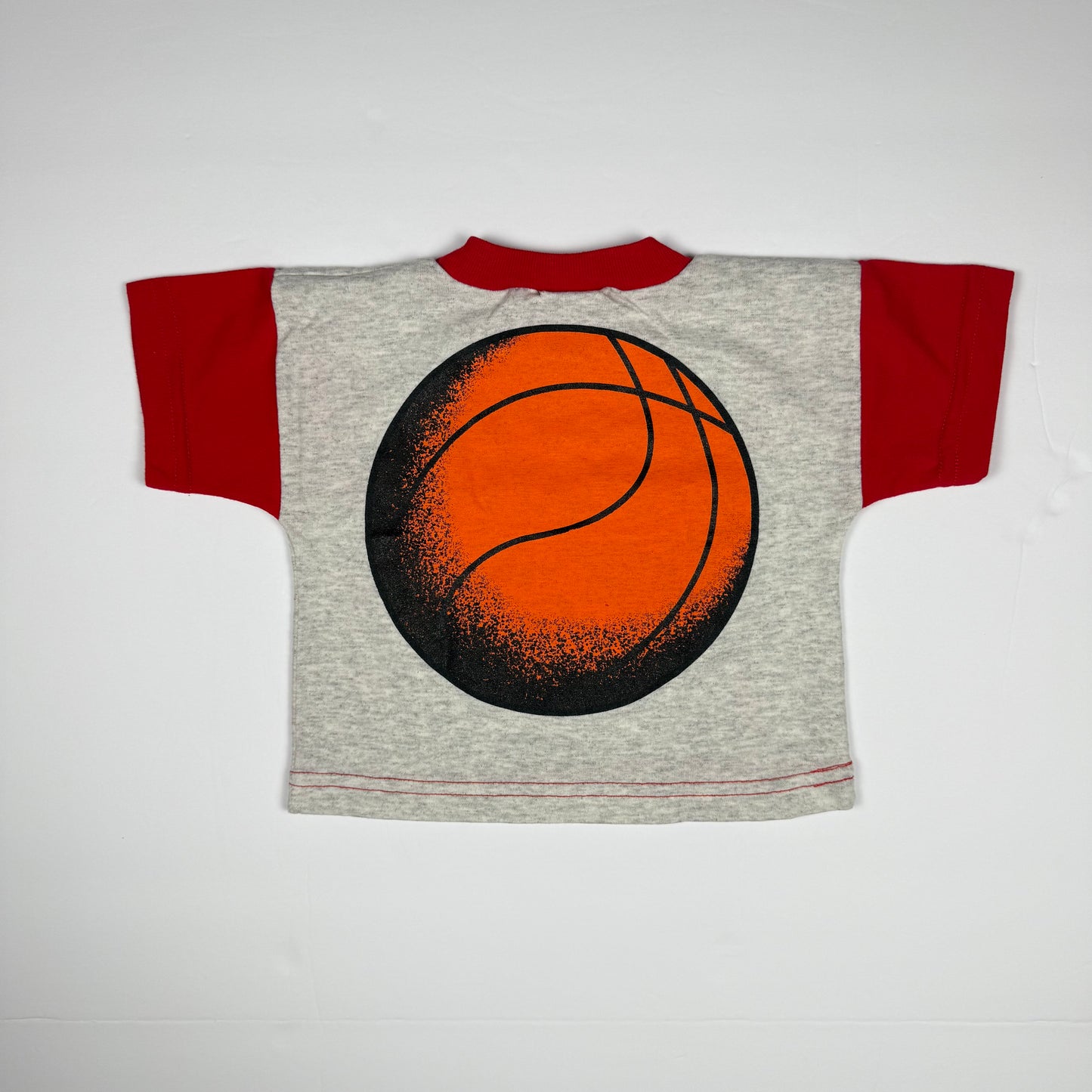 Vintage 1990's Chicago Bulls T-Shirt - 12 Months