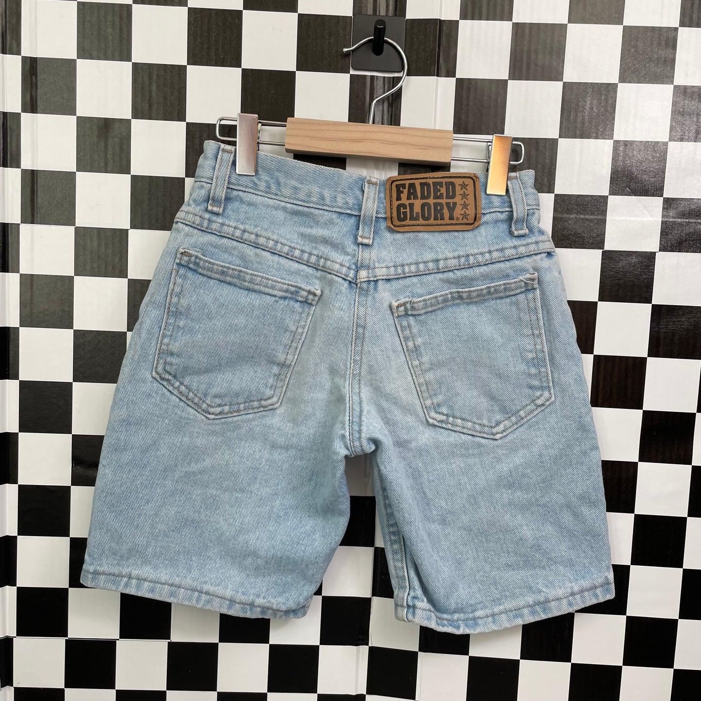 Vintage 1990's Faded Glory Light Wash Denim Shorts - Size 8