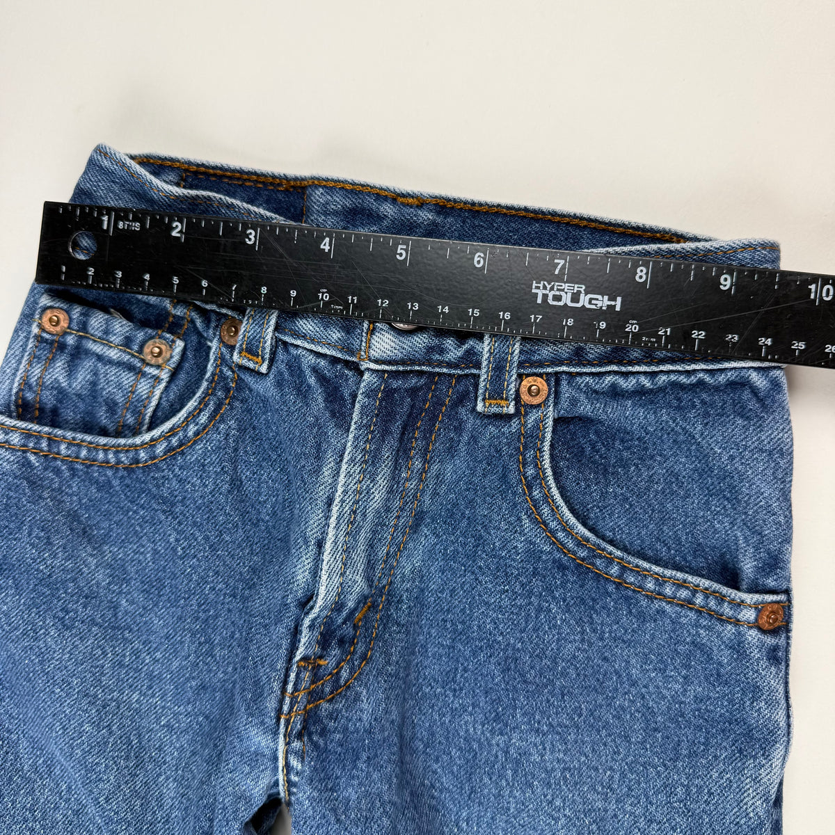 Vintage Y2K Levi's 550 - 4/5T