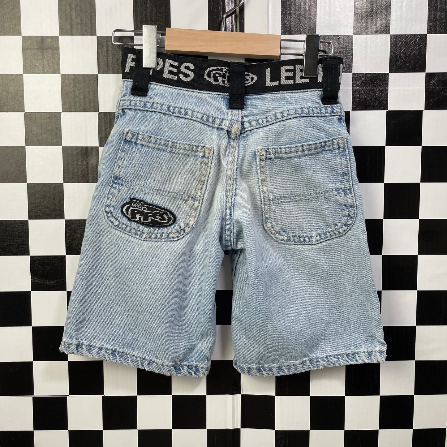 Y2K Lee Pipes Light Wash Denim Shorts - Size 6 Regular