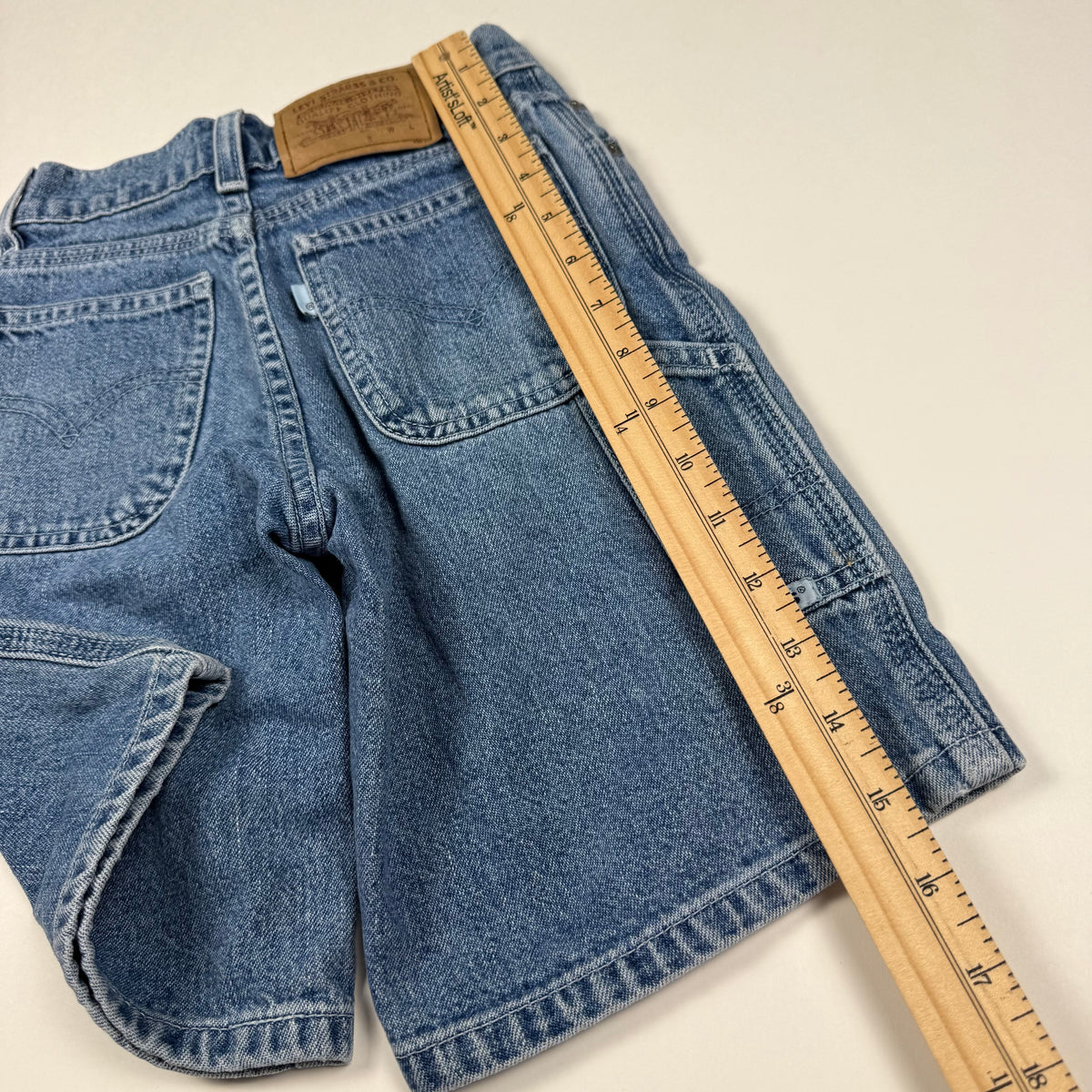 Vintage Y2K Levi's Shorts - 4/5T