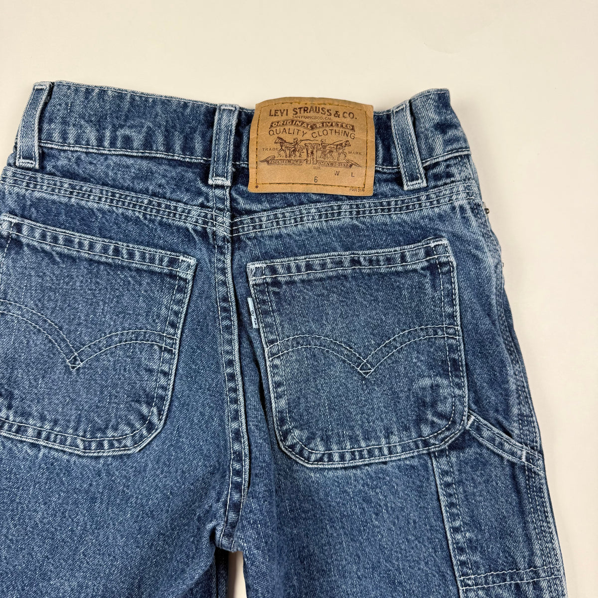 Vintage Y2K Levi's Shorts - 4/5T