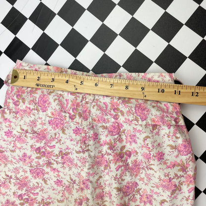 Vintage 1970's Pink Floral Shorts - Youth Medium