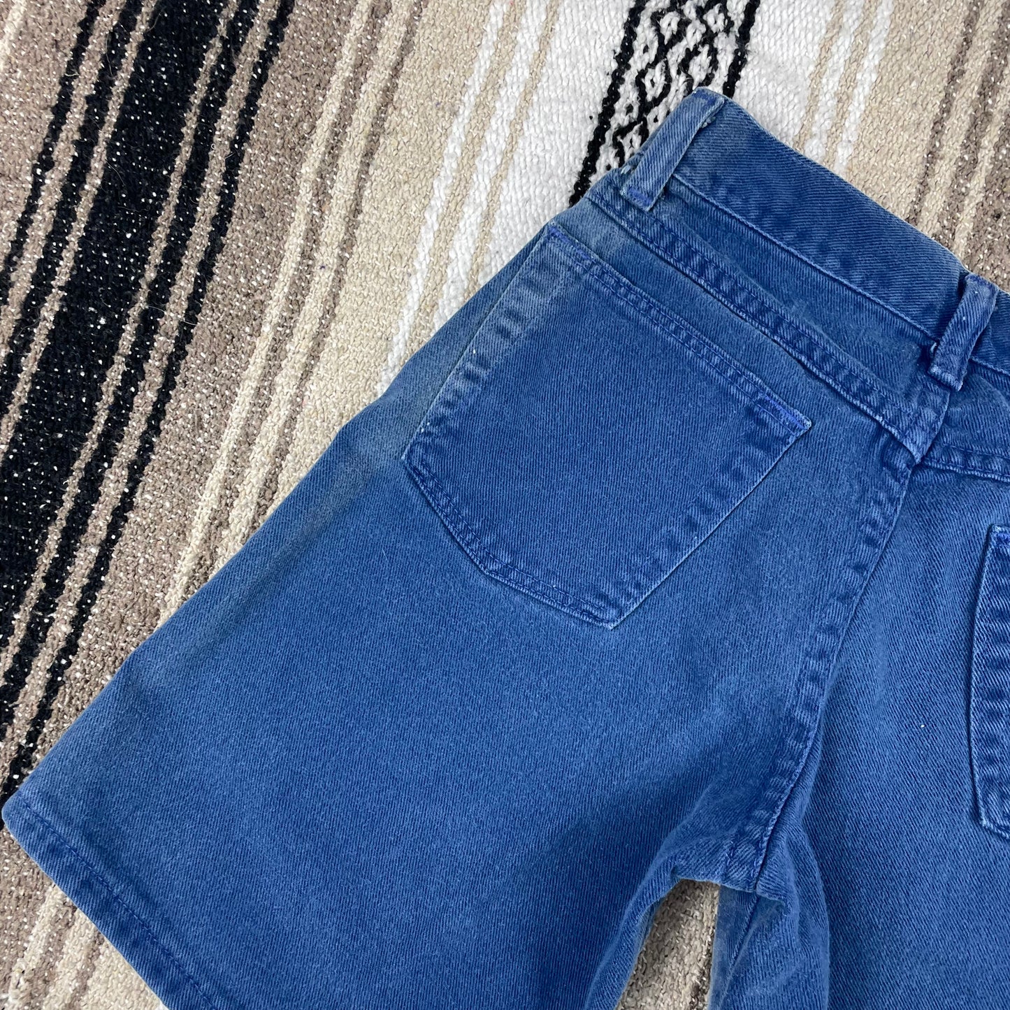 Vintage Wrangler Blue Shorts - Size 10